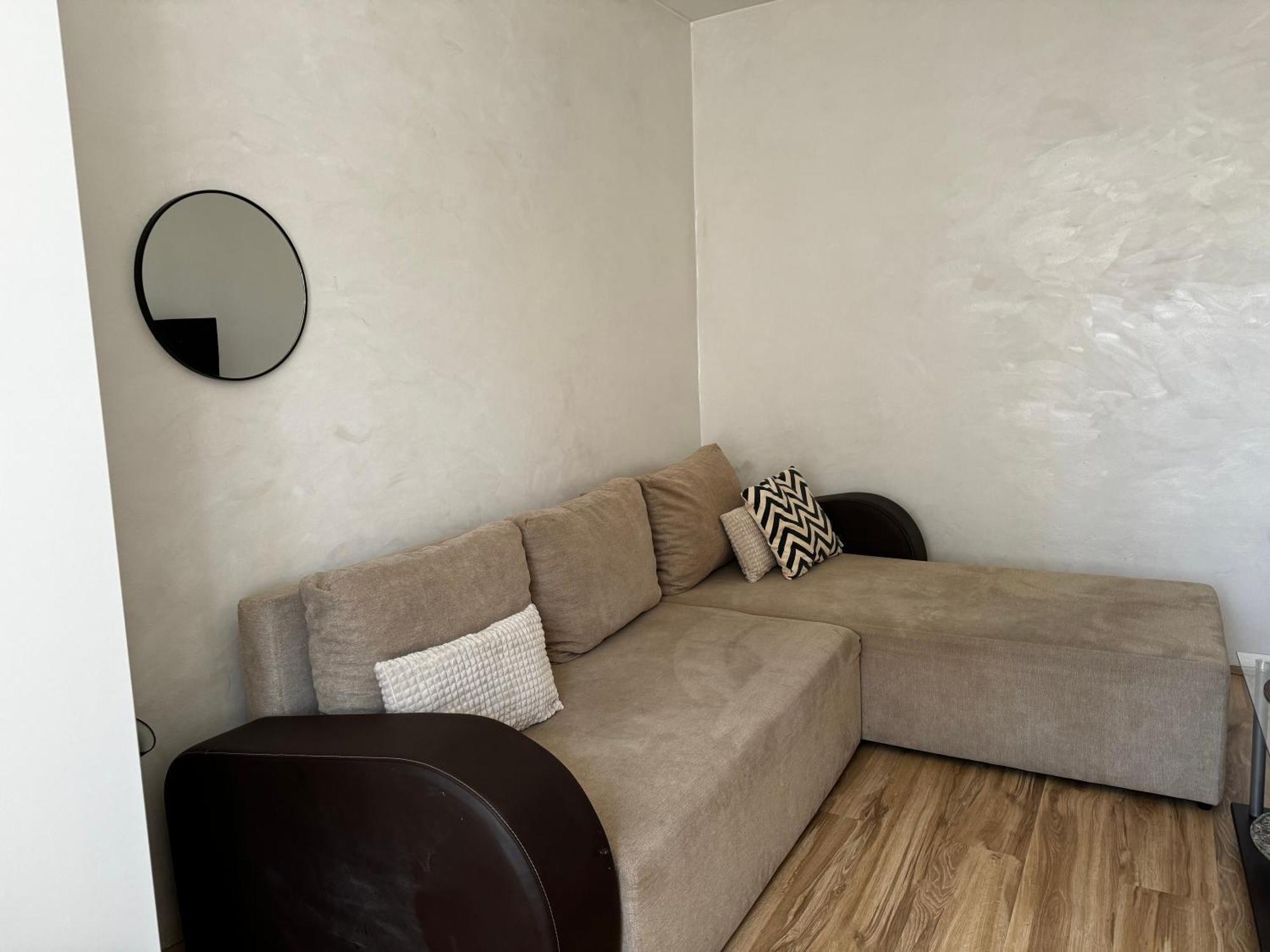 Best Location - Modern Flat In Heart Of City Center Ni Екстериор снимка